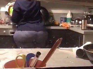 Enorme Arabische Chock-full of de keuken lopen