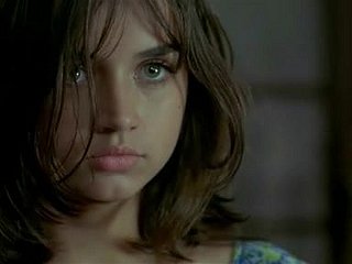 Ana de Armas di Brand-new In the best of health (aka Una Rosa de Francia)