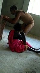 aunty tamil Tirupur fucked oleh penyelianya di tapak pembinaan