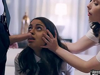 Virgin College Babe Casey Calvert eingeladen von ihrem Wiener Schwarz und betrogen in Sex Mitschüler mit ihrem Justin Hunt stepbro und begann eine 3some.