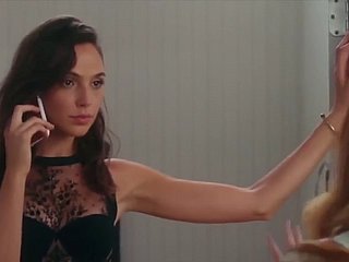Gal Gadot - Sexy hołd bogini