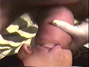 Bound Bondage Slut Phoenixxx Blaque Goes Interraciaal in een Hot Gangbang
