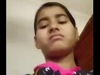 Indian Girl friend show boobs online cam chat