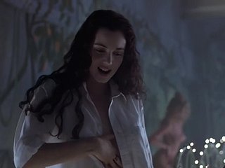Mia Kirshnerエキゾチカ