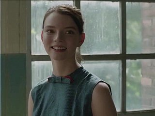 Anya Taylor Freude, die Tribut einlädt