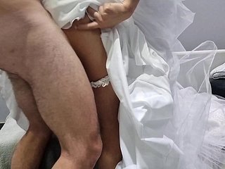 CUCKOLD REGARDE sneezles nuit de noces de sneezles femme