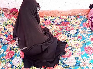 Pakistani Muslim hijab latitudinarian making love nearby antiquated