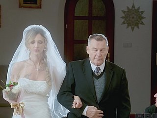 Nowo poślubiona panna młoda Olivia Shimmer daje głowę i zostaje zerżnięta