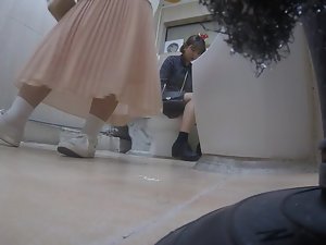 สาวเกาหลีใช้ห้องน้ำส่วน 4