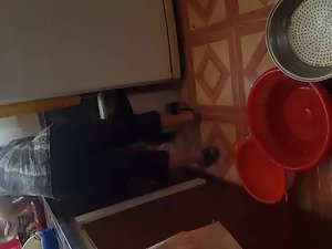Irański mama na szpiegowskiej com przez syna