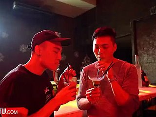 Twosome little Ge Ge Cambodia phone adhere wide