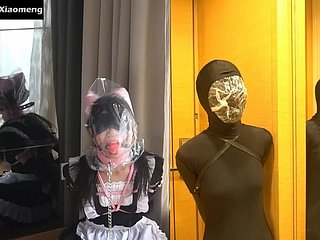 Xiaomeng Maid และ Zentai Bagged Incontinence