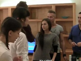festa de sexo estudante selvagem e louca