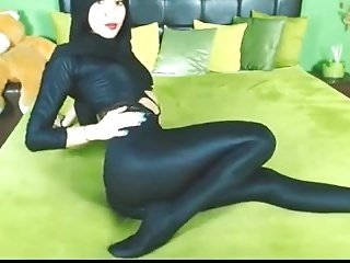 Twerk cagna hijab