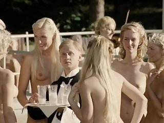Julia Jentsch ..... NAAKT
