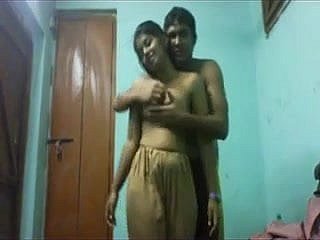 دیسی بھارتی سینگ گھر MEGA Sextape کے