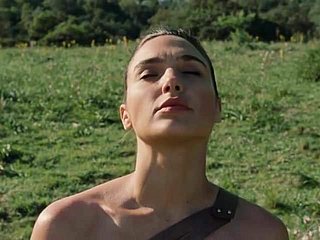 Gal Gadot, dan lain-lain ... - Wonder Cooky