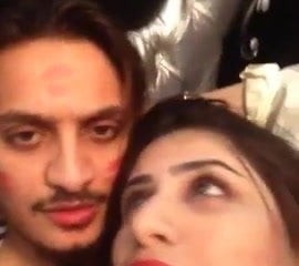 Genç Pakistan aşıklar selfie'si