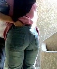 이웃 아들과 함께 이집트 히잡 소녀