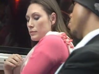 Bush-league tolerant win masturbated apropos a motor coach
