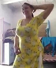 vợ Desi nhảy nóng