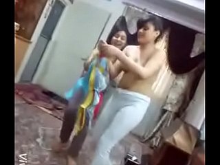 فضيحة من العيار الثقيل رقص وتعري ودعارة بمراكش مشاهدة كامل الفيلم على الروابط التاليه