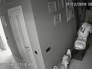 excellent mom overhear cam